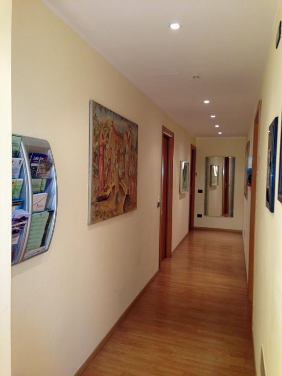 Bed And Breakfast Centrostorico Sarnico Bagian luar foto